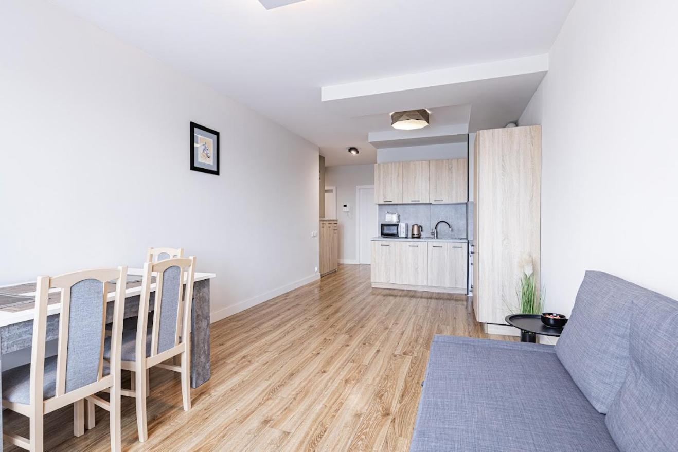 Fajny Apartament Z Parkingiem, Obok Metra. Varşova Dış mekan fotoğraf