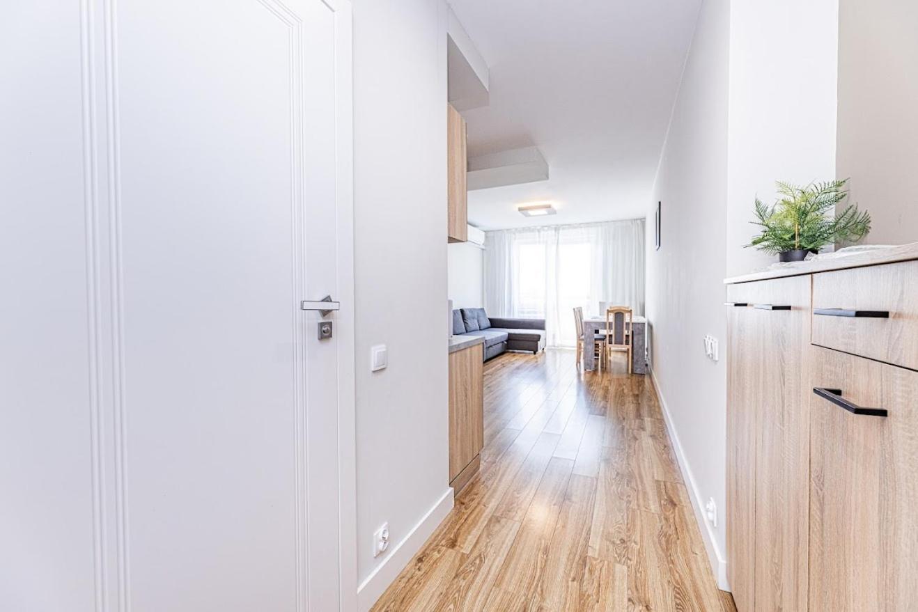 Fajny Apartament Z Parkingiem, Obok Metra. Varşova Dış mekan fotoğraf